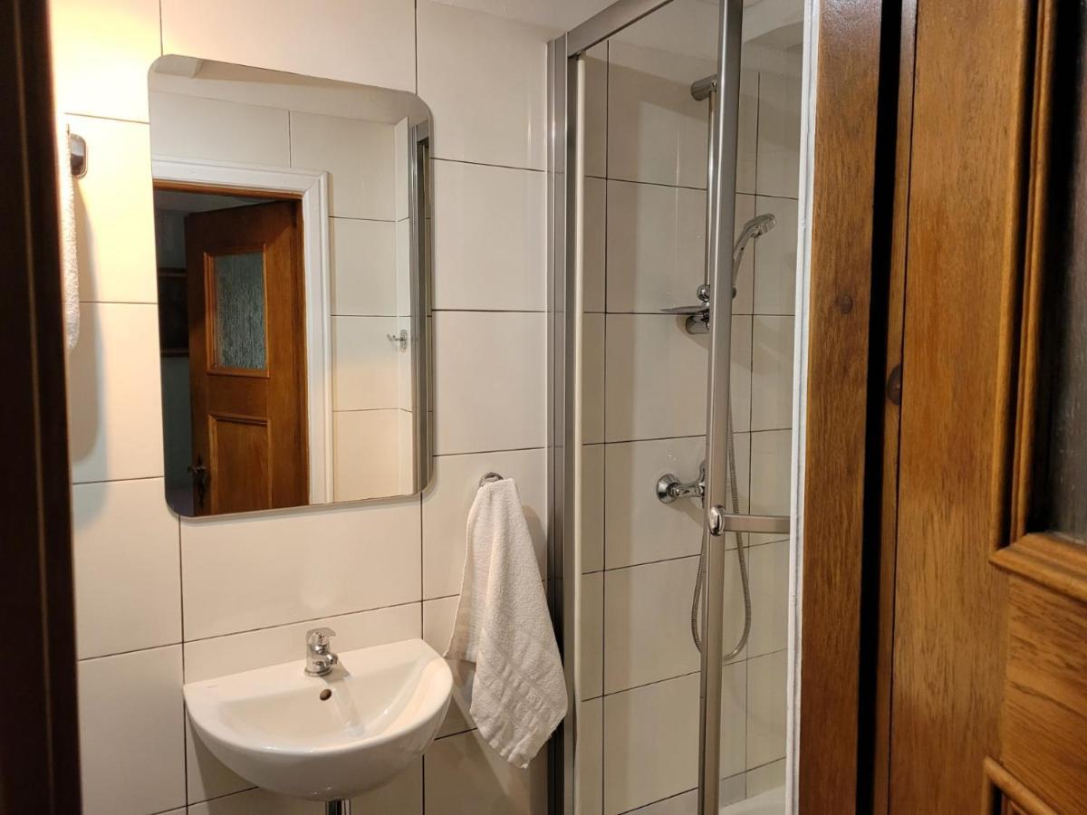 Zacheta Villa Sokolec Exteriör bild